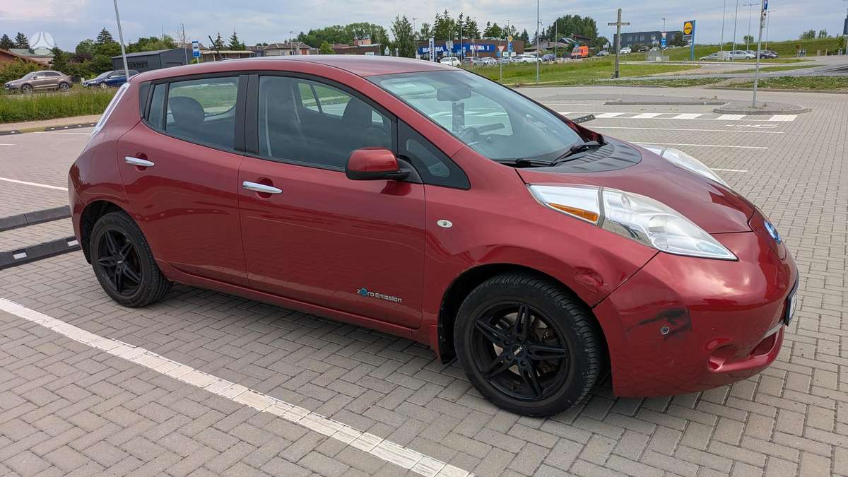Nissan Leaf, 24 kWh, hatchback