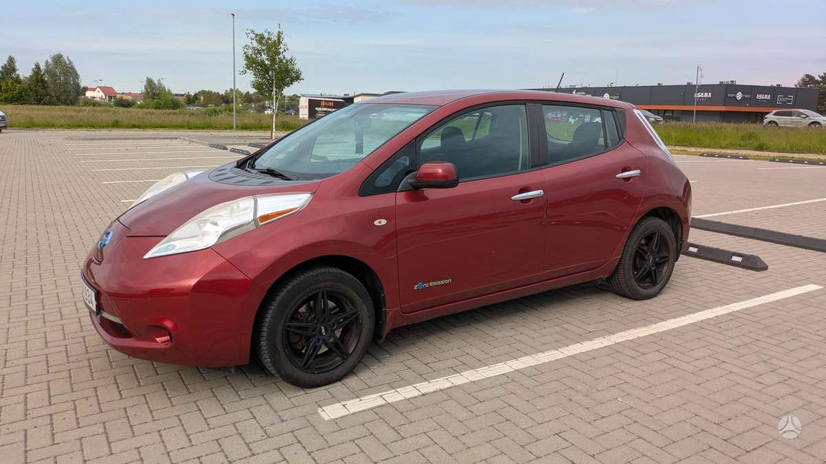 Nissan Leaf, 24 kWh, hatchback