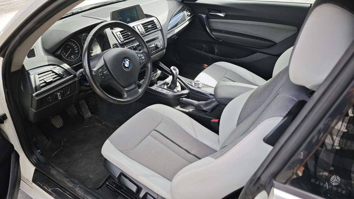 BMW 114, 1.6 l., hatchback