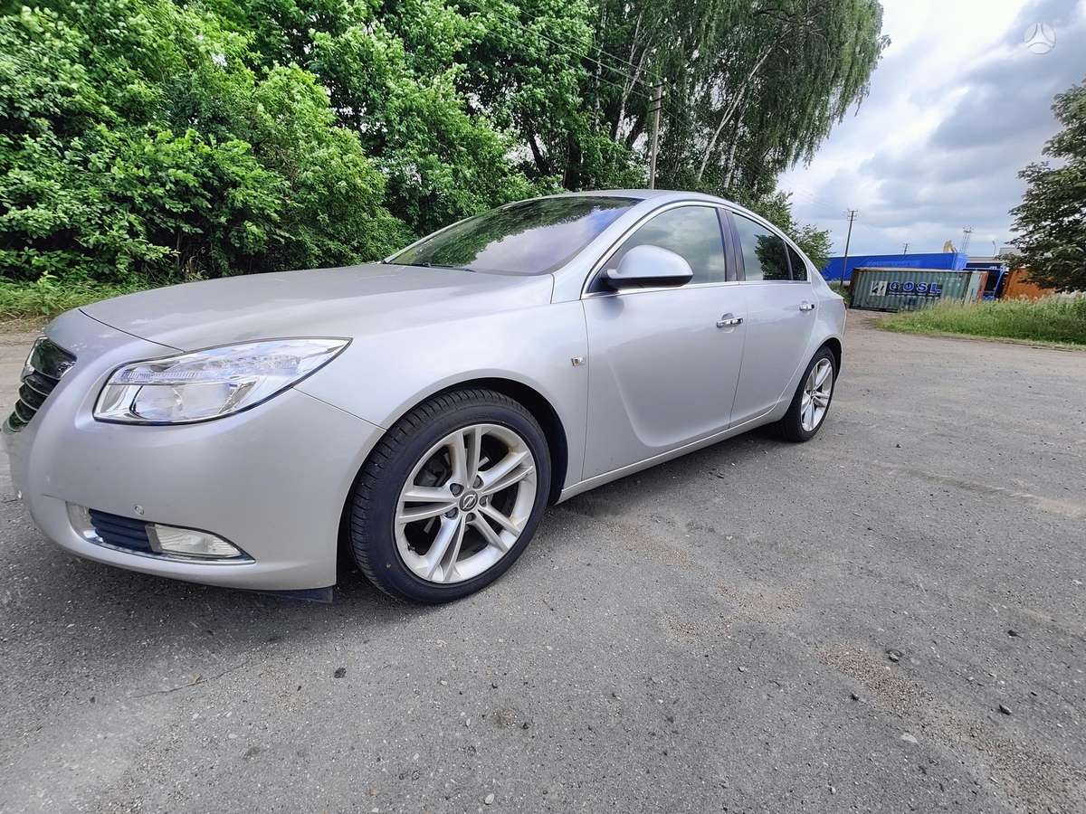 Opel Insignia, 2.0 l., Хэтчбек