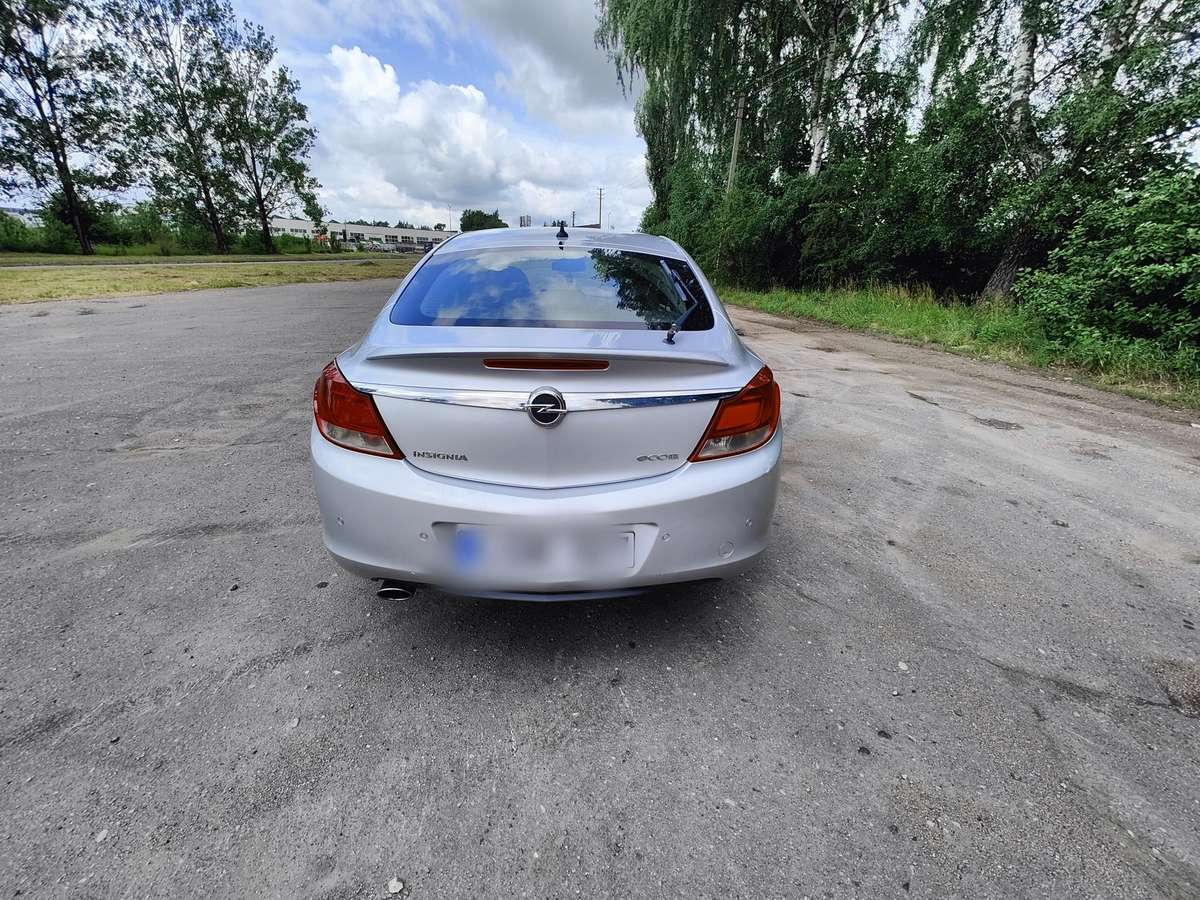 Opel Insignia, 2.0 l., Хэтчбек