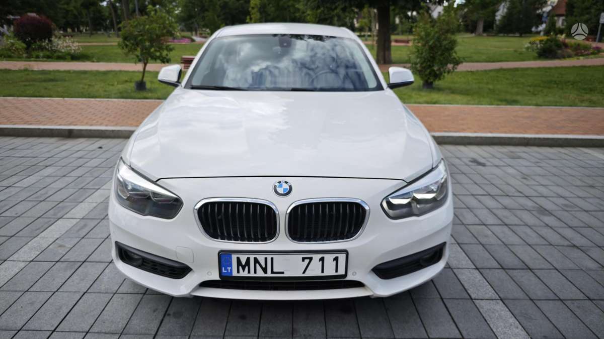 BMW 114, 1.6 l., hatchback
