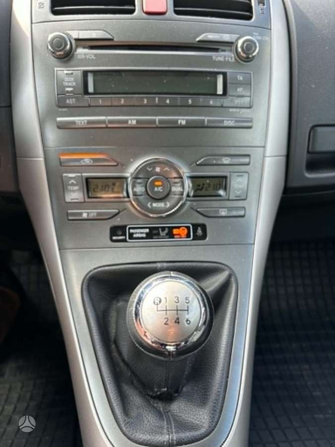 Toyota Auris, 2.0 l., hatchback