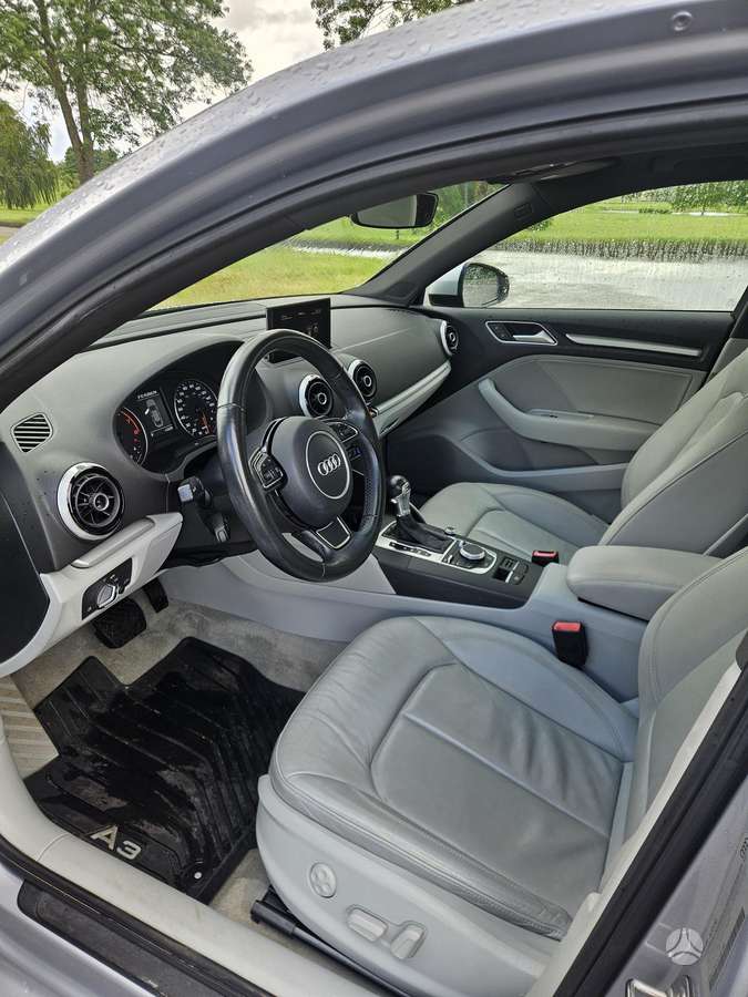 Audi A3, 1.8 l., Седан