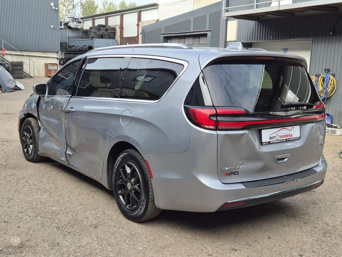 Chrysler Pacifica, 3.6 l., Минивэн