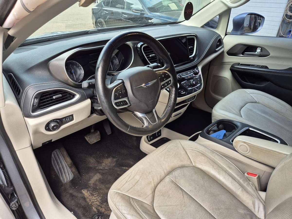 Chrysler Pacifica, 3.6 l., Минивэн