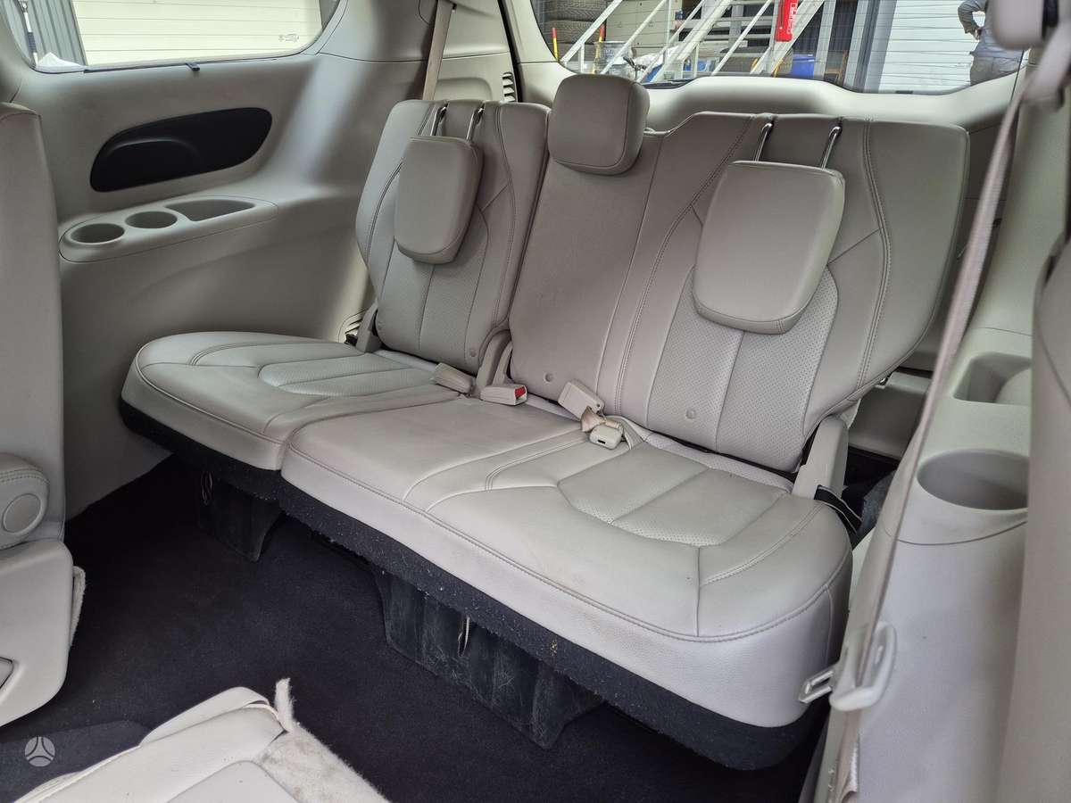 Chrysler Pacifica, 3.6 l., Минивэн