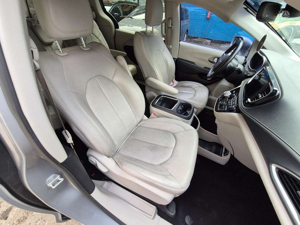 Chrysler Pacifica, 3.6 l., Минивэн