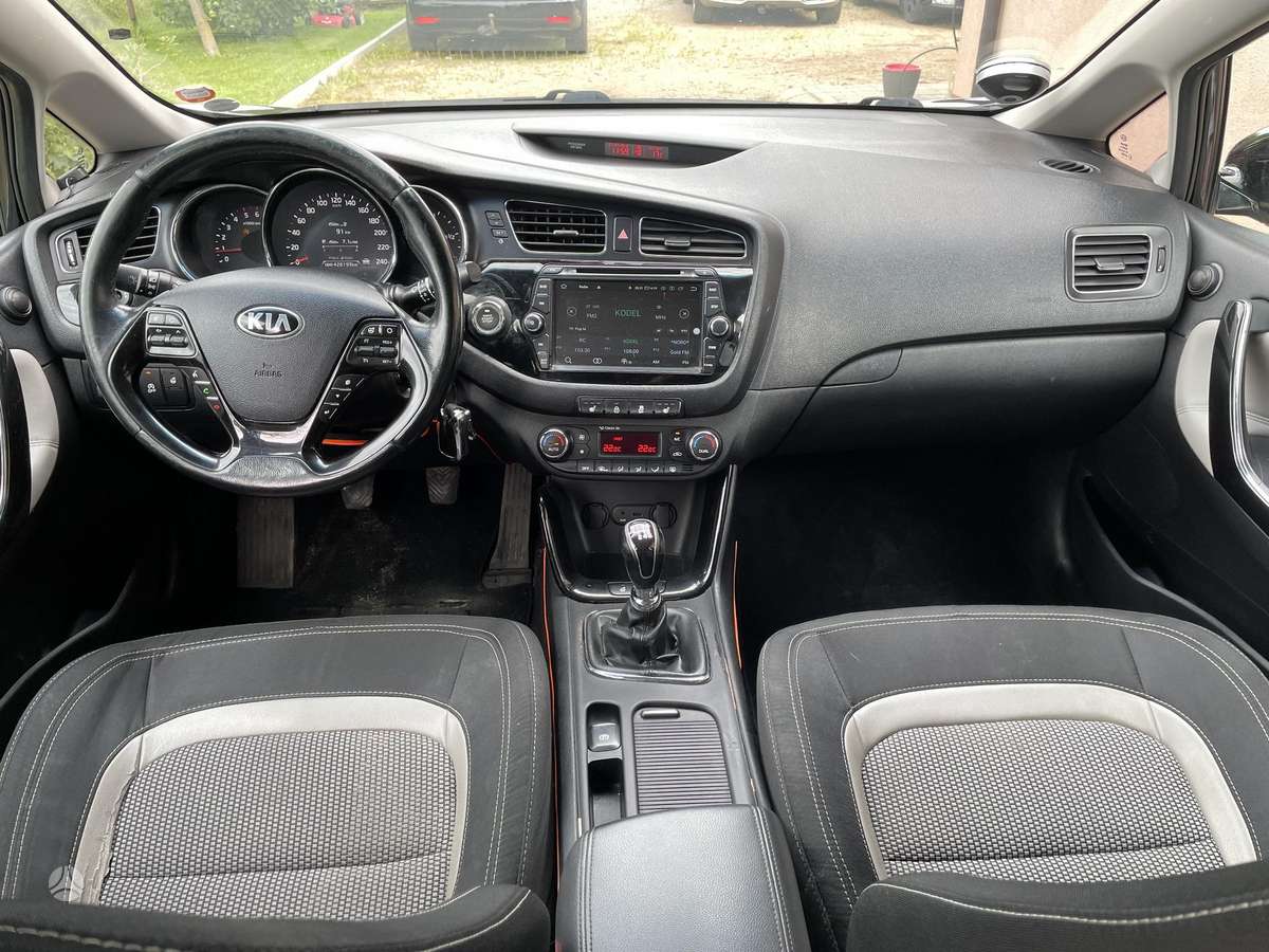 Kia Ceed, 1.6 l., universalas