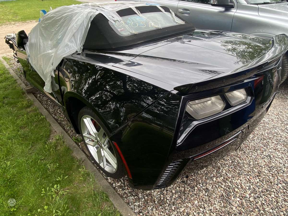 Chevrolet Corvette детали кузова