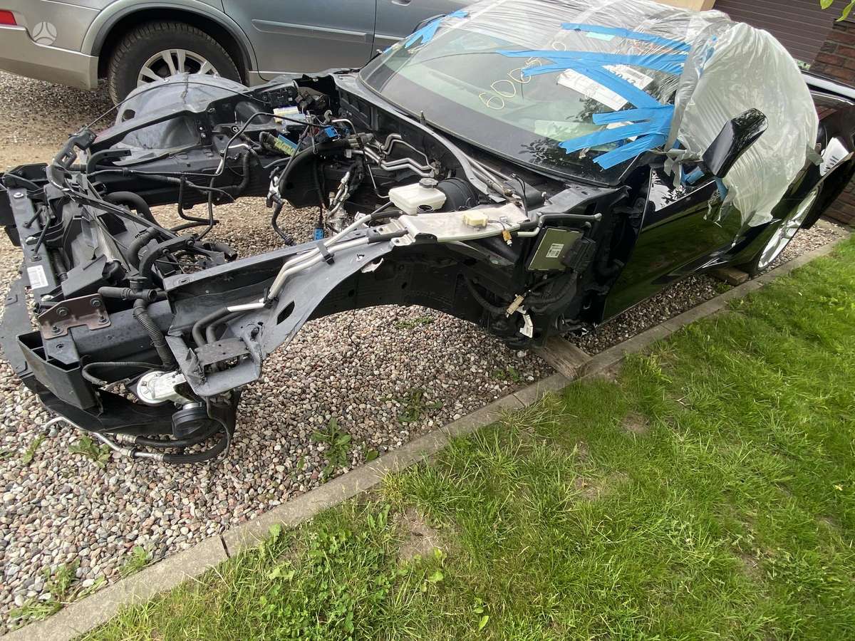 Chevrolet Corvette детали кузова