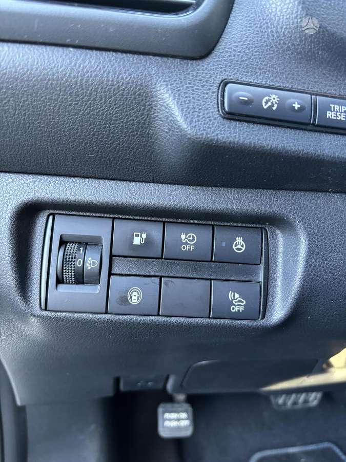 Nissan Leaf, 40 кВт·ч, Хэтчбек