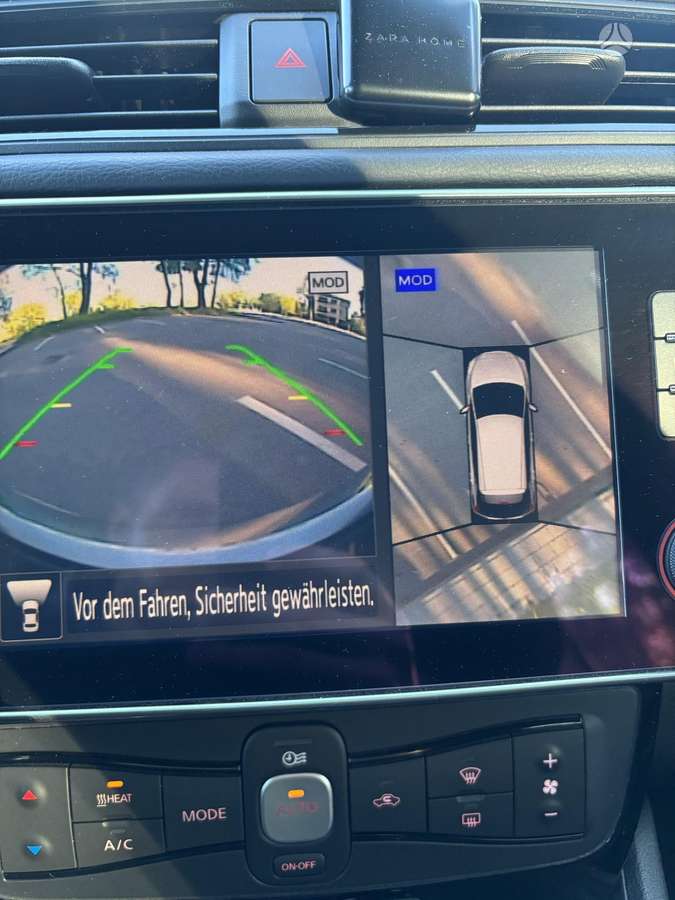 Nissan Leaf, 40 кВт·ч, Хэтчбек