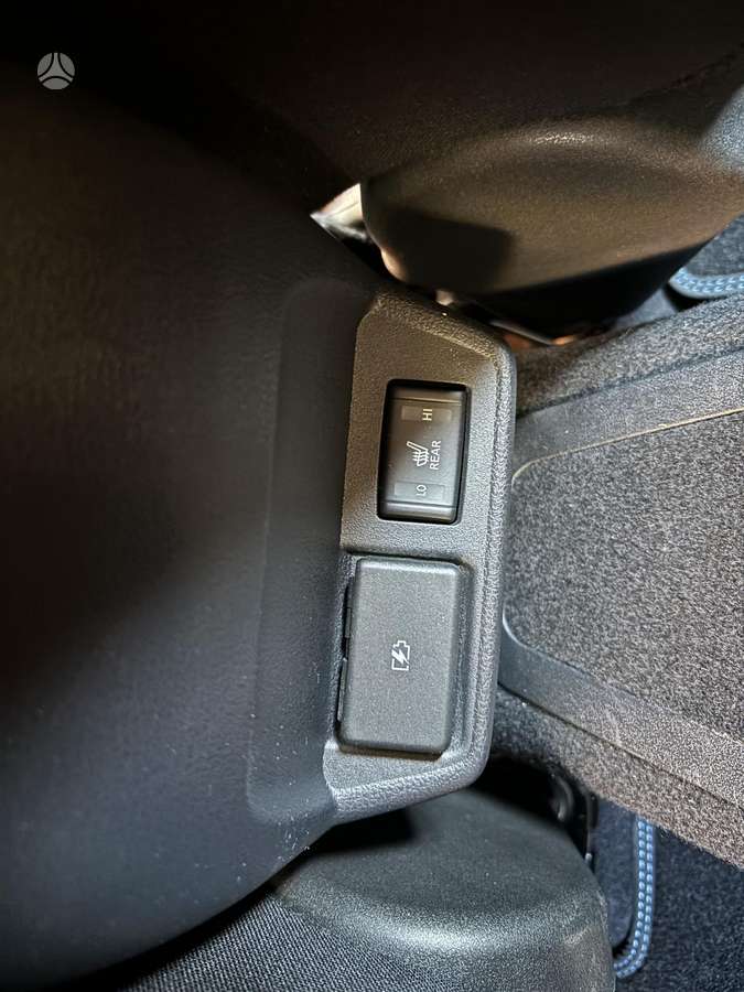 Nissan Leaf, 40 кВт·ч, Хэтчбек