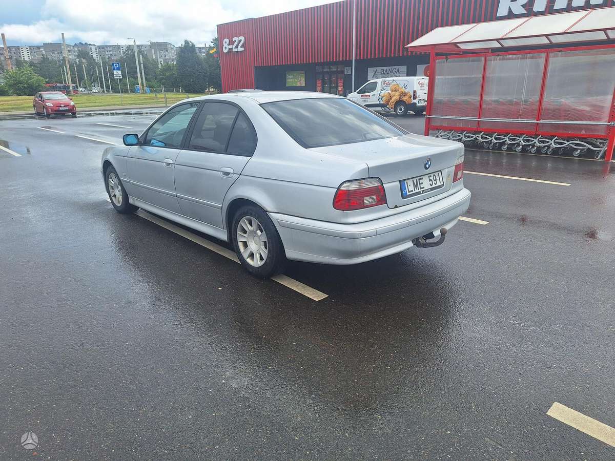 BMW 525, 2.5 l., Седан