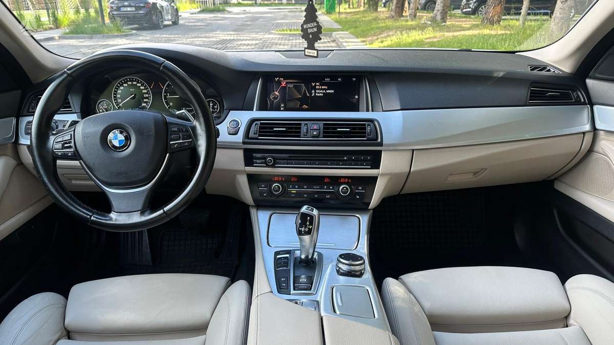 BMW 520, 2.0 l., Универсал