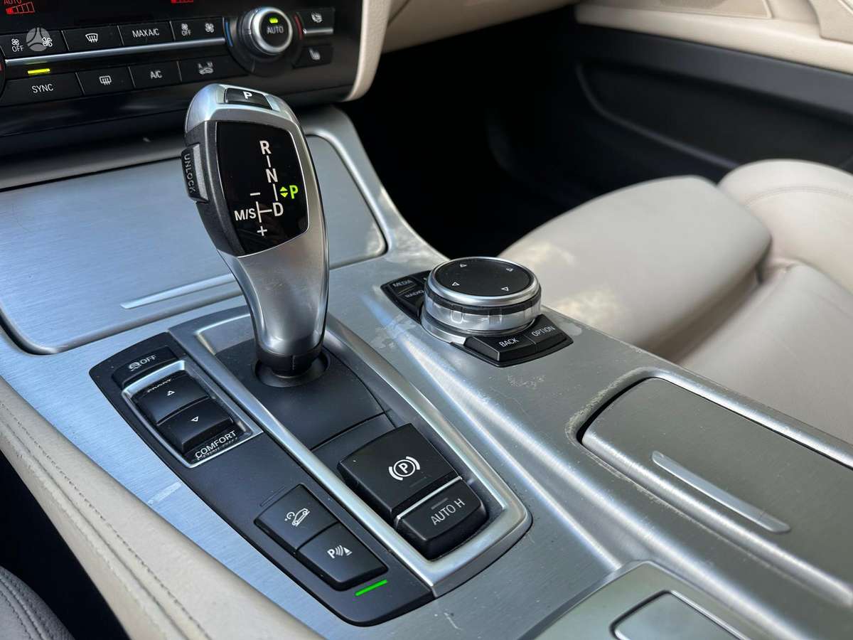 BMW 520, 2.0 l., wagon