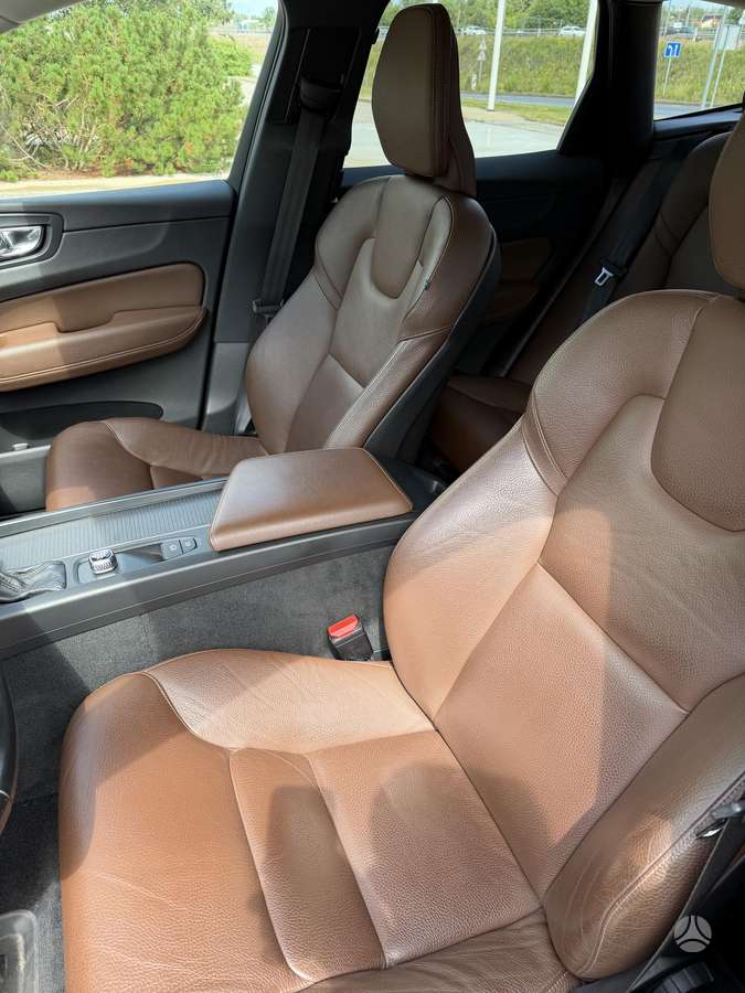 Volvo XC60 - 11