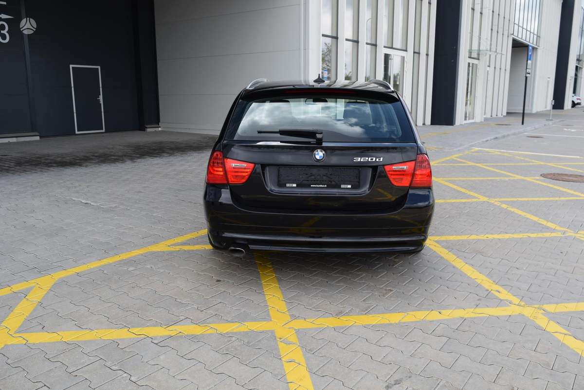 BMW 320, 2.0 l., wagon