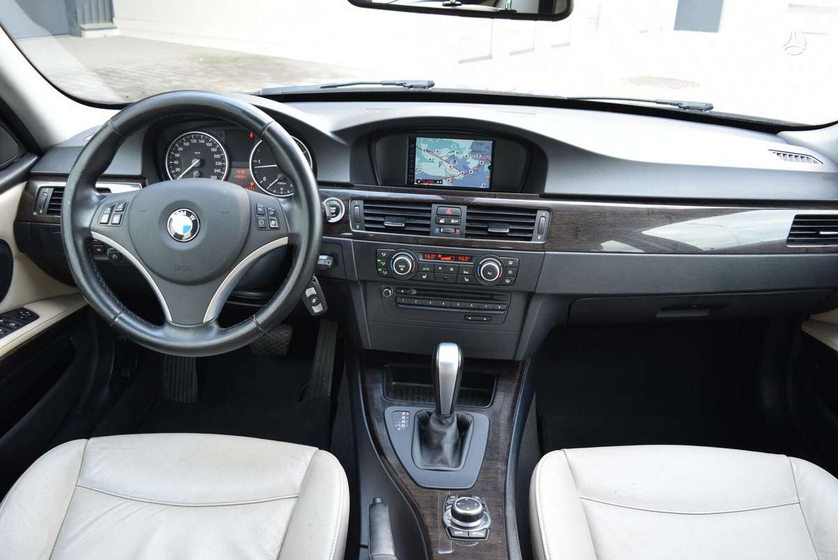 BMW 320, 2.0 l., Универсал