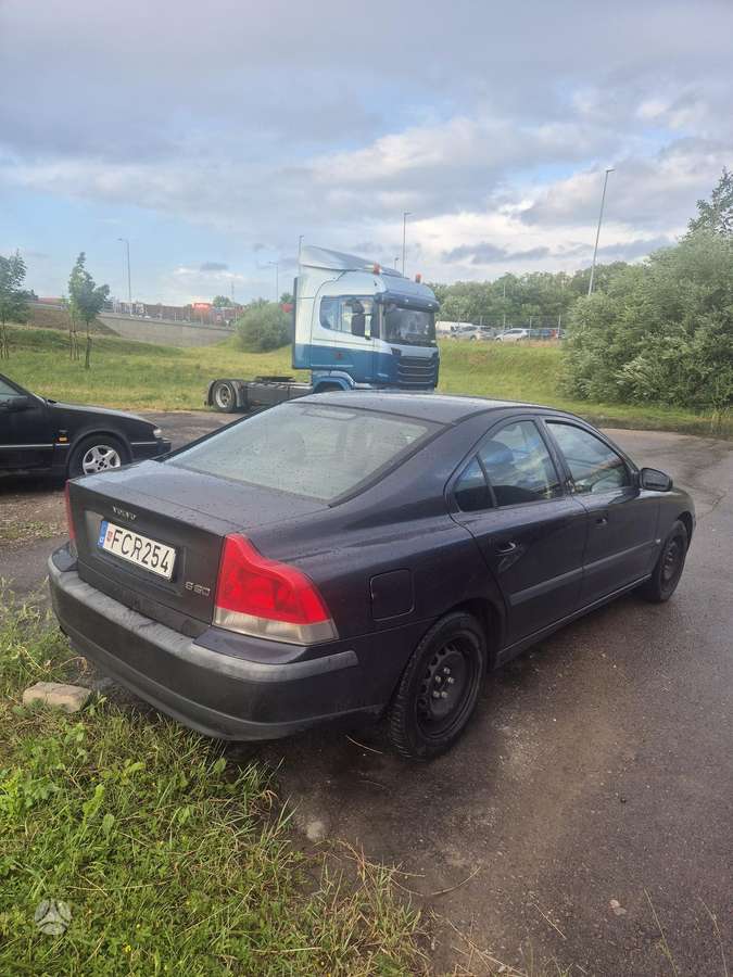 Volvo S60, 2.4 l., Седан