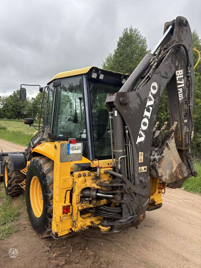 Volvo Bl71 Plius, экскаваторные погрузчики