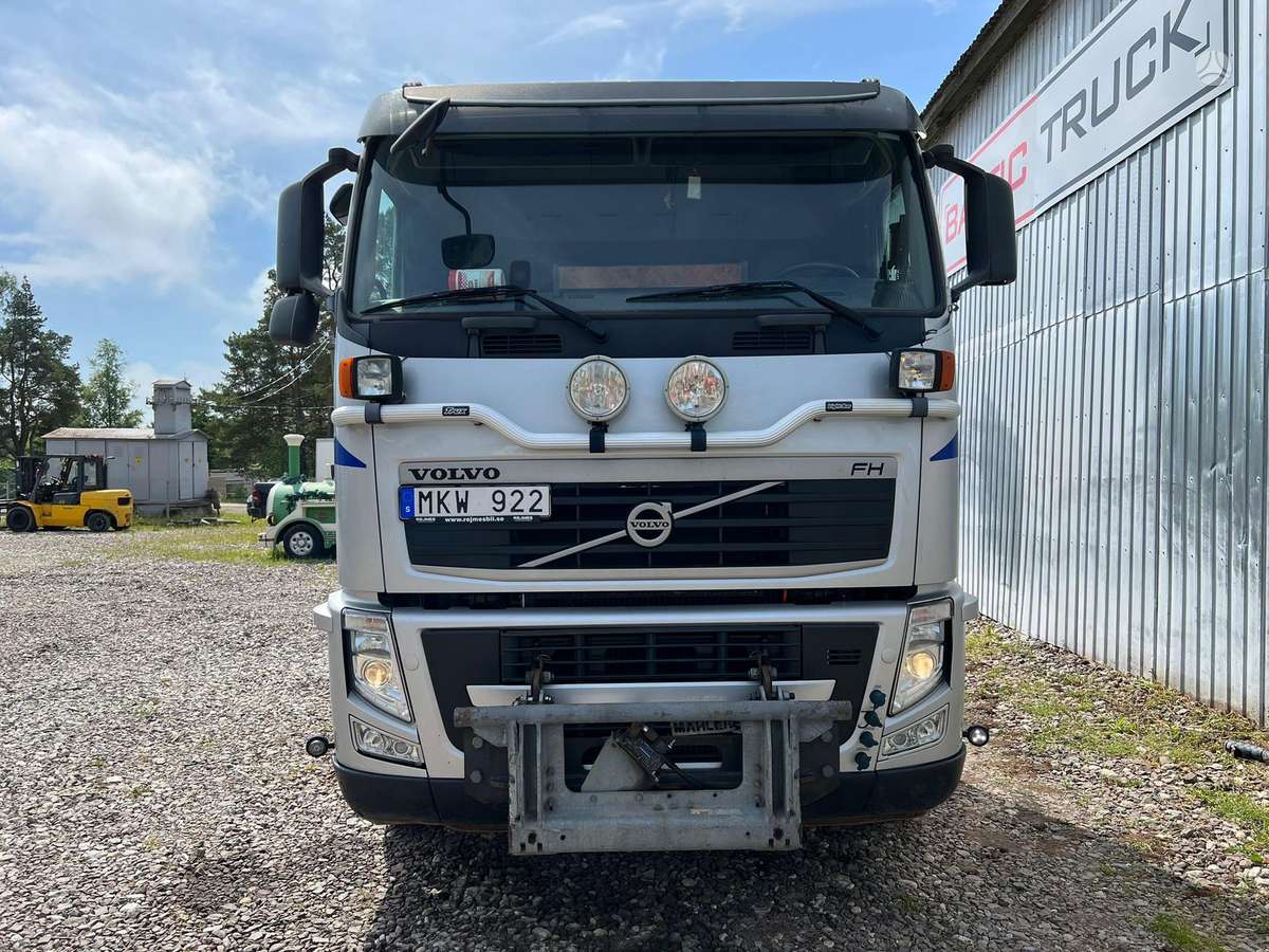 Volvo FH500, 8x4, cab-chassis trucks