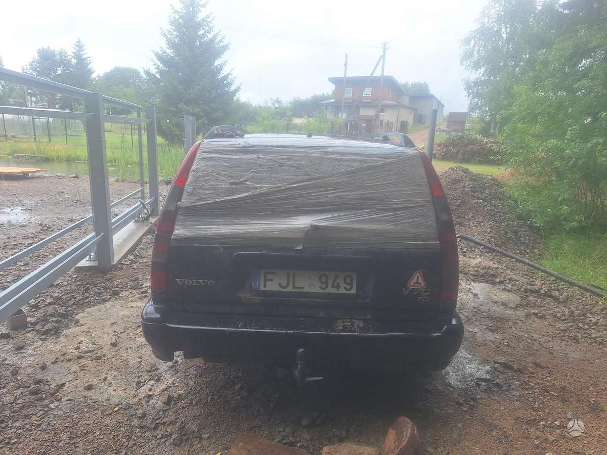 Volvo V70, 2.5 l., wagon