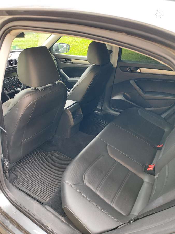 Volkswagen Passat - 5
