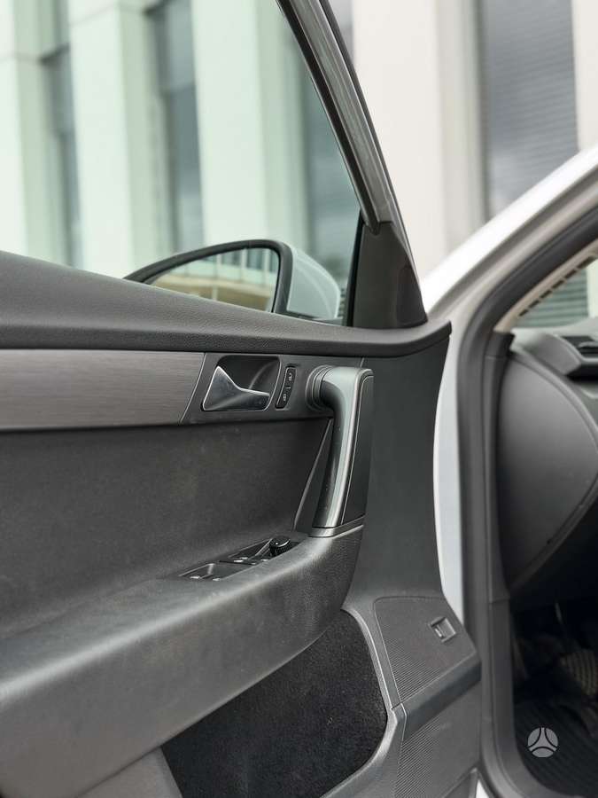 Volkswagen Passat - 9
