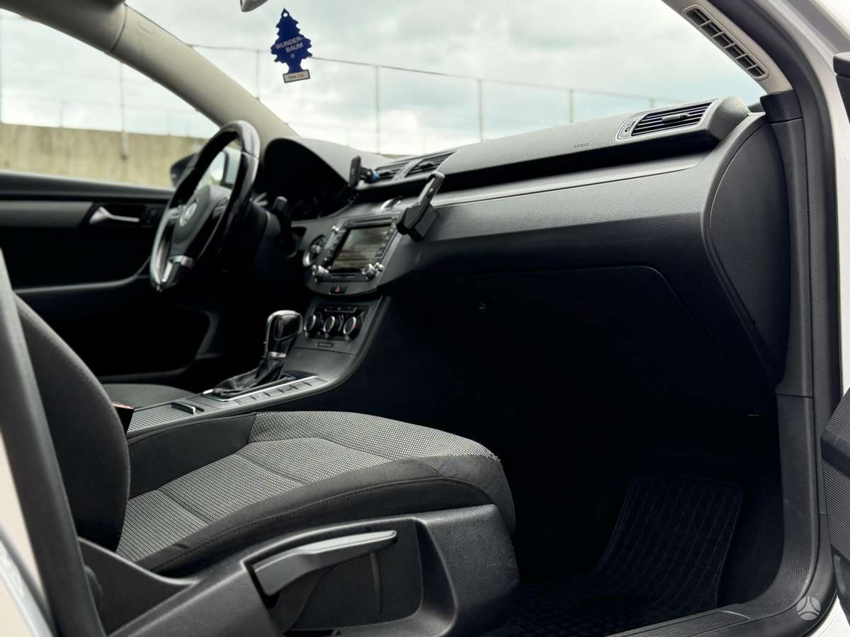Volkswagen Passat, 2.0 l., Универсал