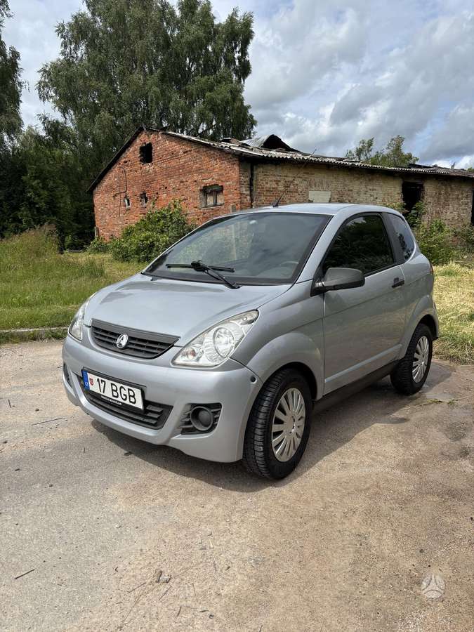 Aixam S8, Седан