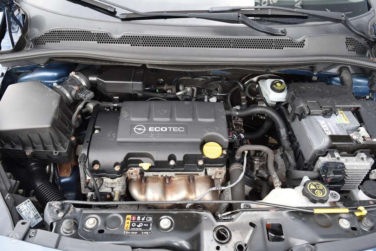 Opel Corsa, 1.4 l., Хэтчбек