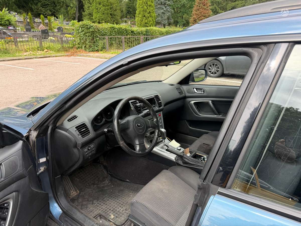 Subaru Outback, Универсал