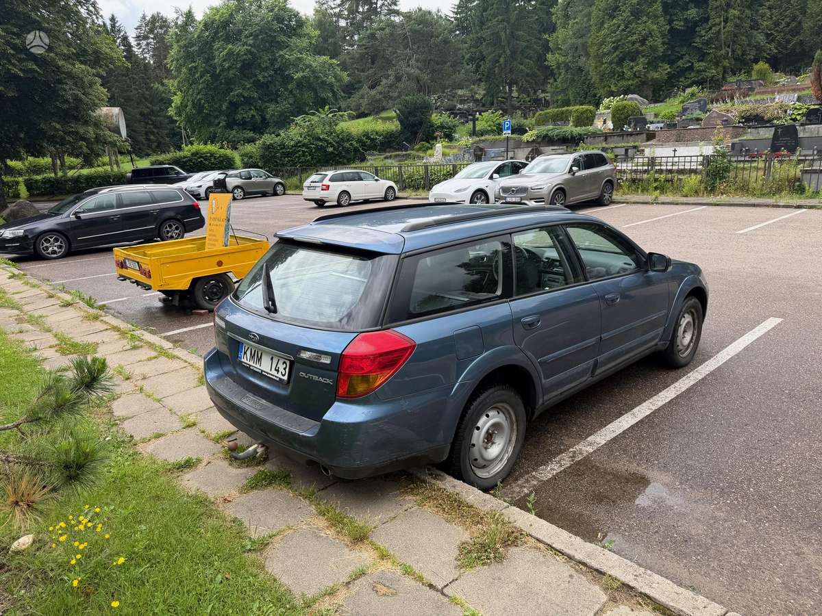 Subaru Outback, Универсал