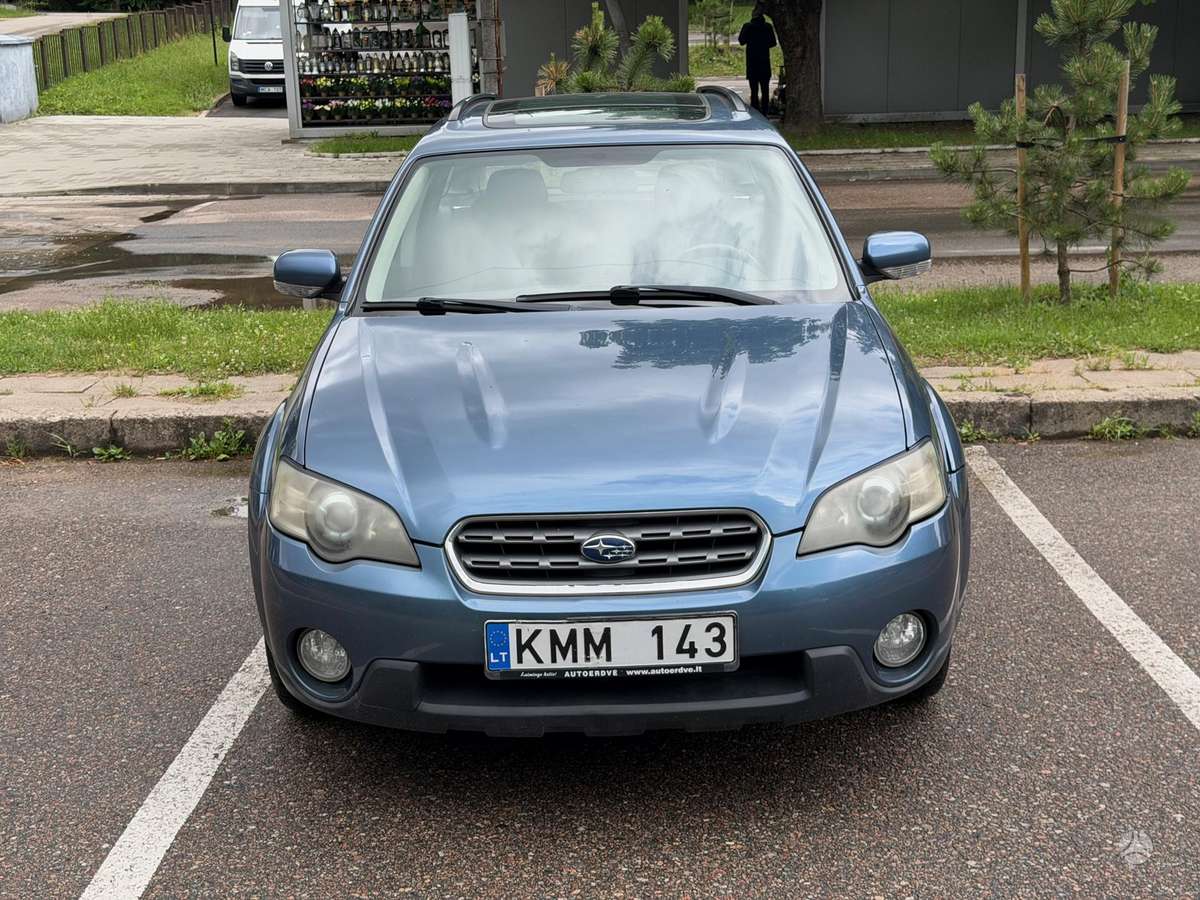 Subaru Outback, Универсал