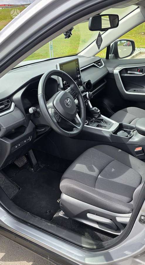 Toyota RAV4 - 5