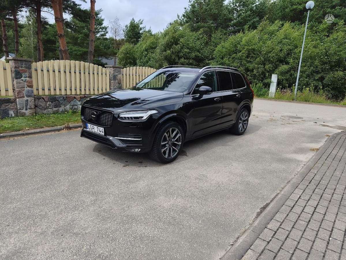 Volvo XC90 - 2