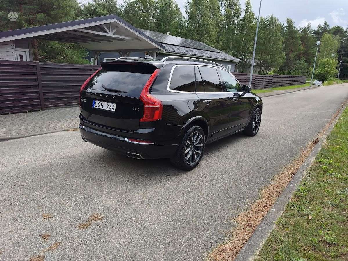 Volvo XC90 - 4