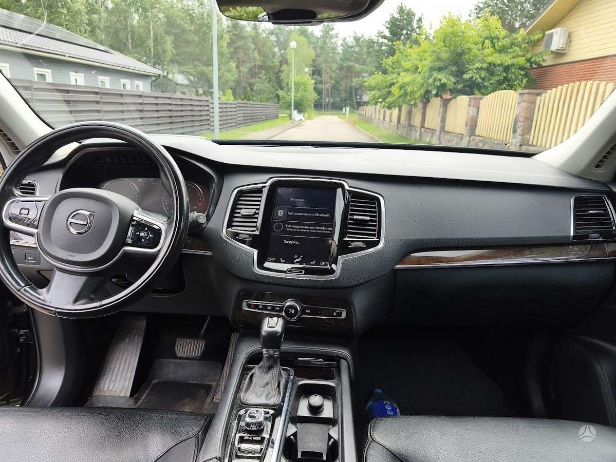 Volvo XC90 - 5