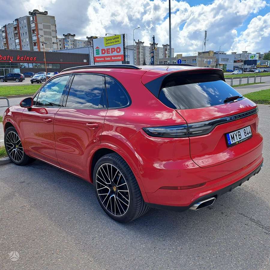 Porsche Cayenne - 3