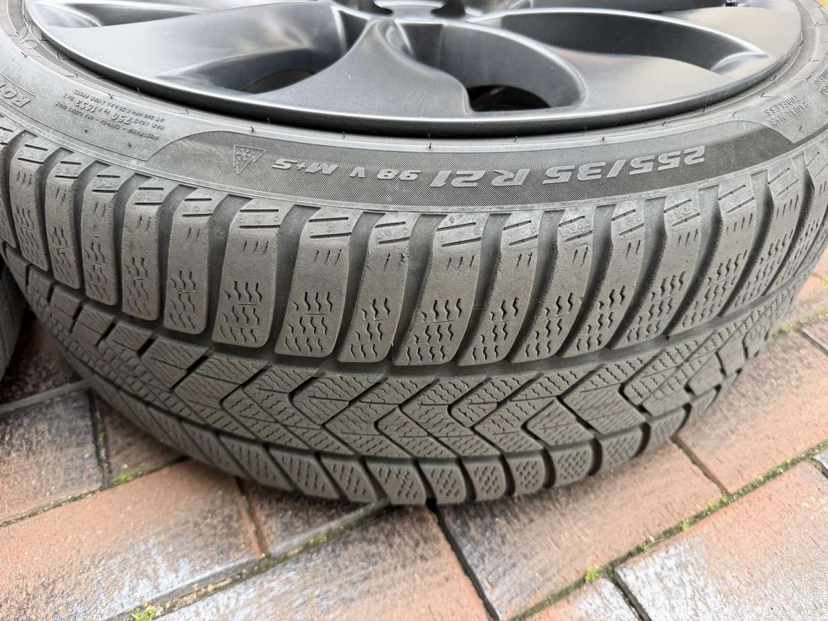 TESLA Model y, lengvojo lydinio, R21