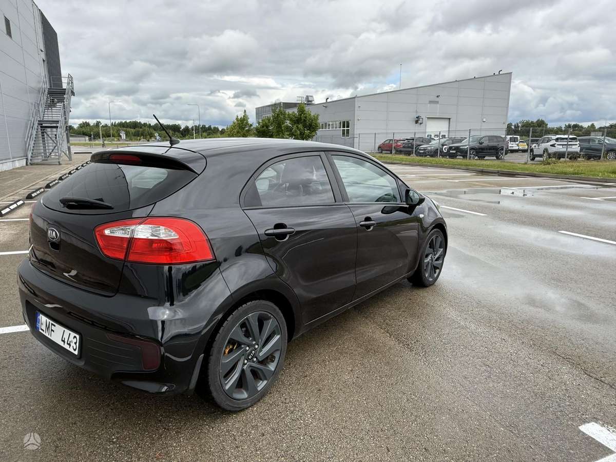 Kia Rio, 1.3 l., hatchback