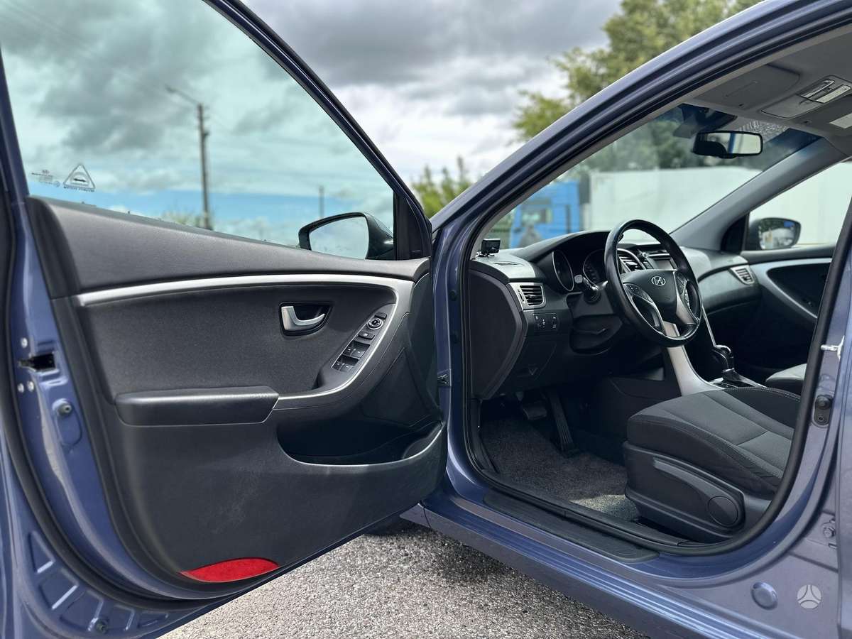Hyundai i30, 1.6 l., hatchback
