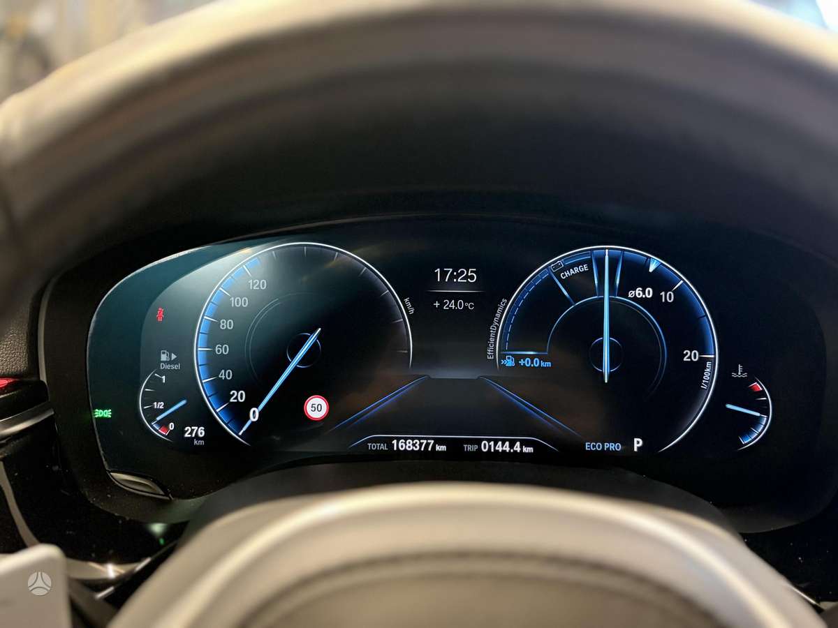BMW 520, 2.0 l., Седан