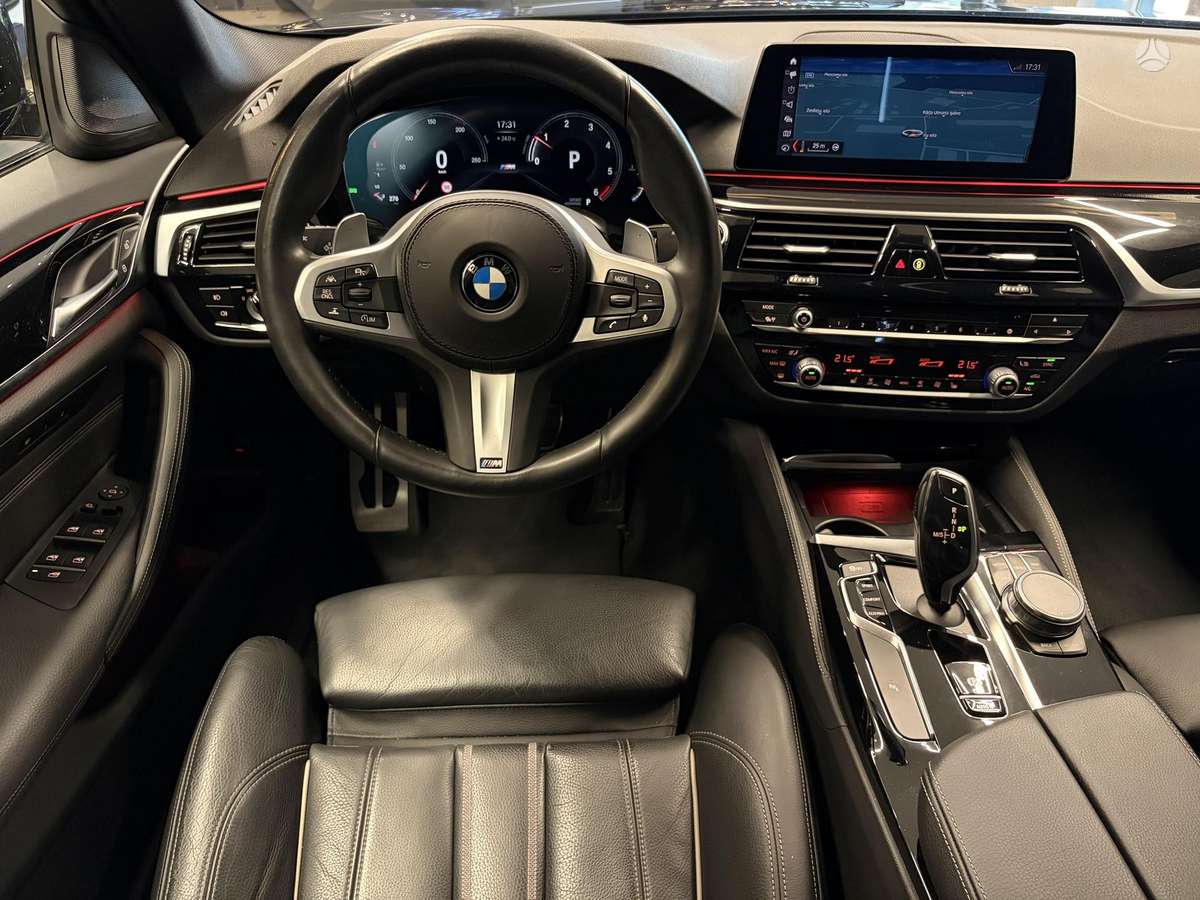 BMW 520, 2.0 l., Седан