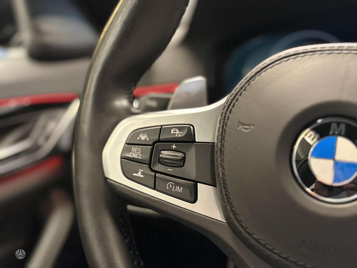 BMW 520, 2.0 l., Седан
