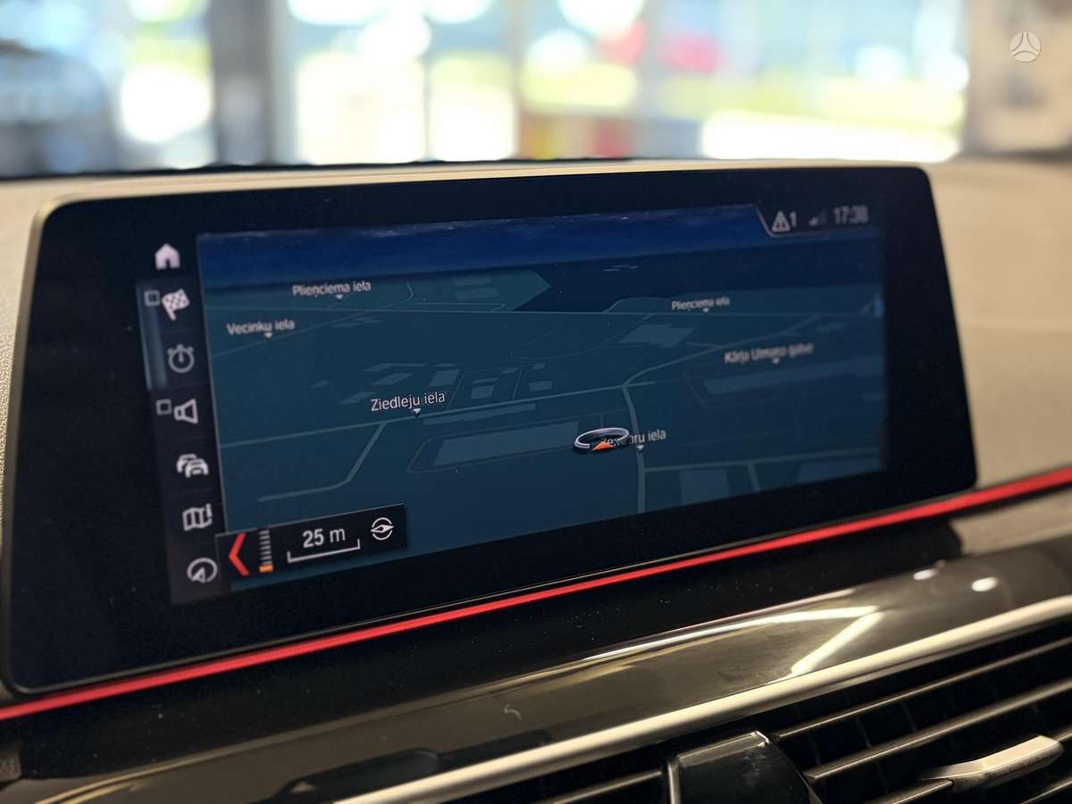 BMW 520, 2.0 l., Седан