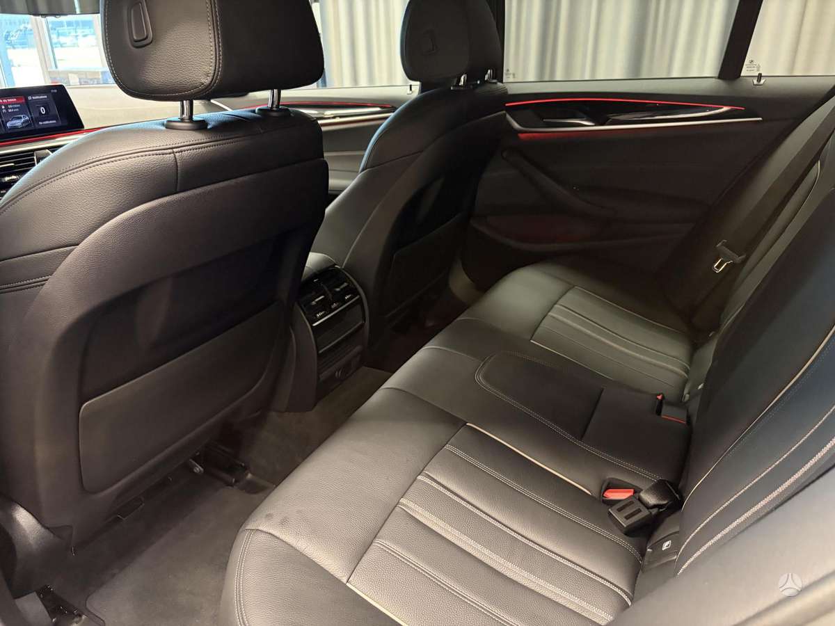 BMW 520, 2.0 l., Седан