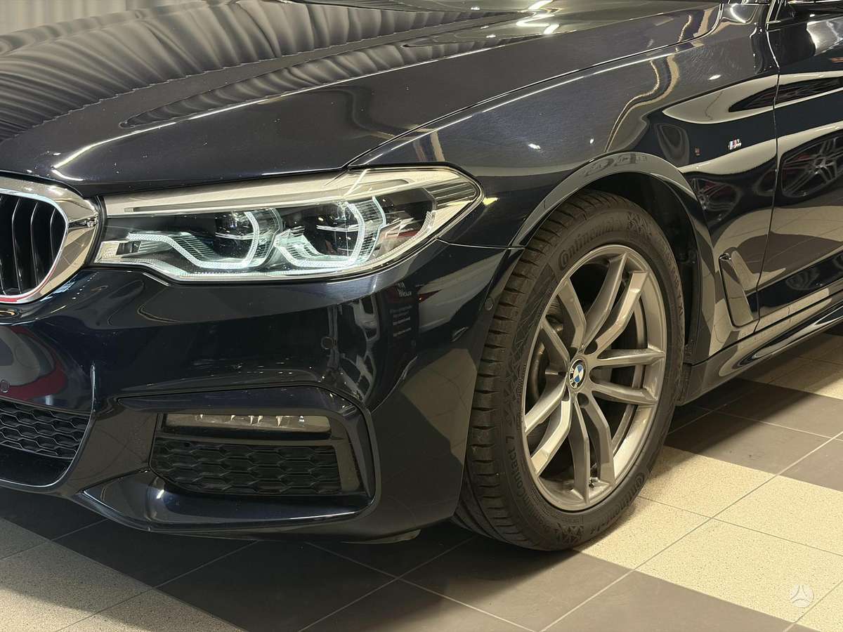 BMW 520, 2.0 l., Седан